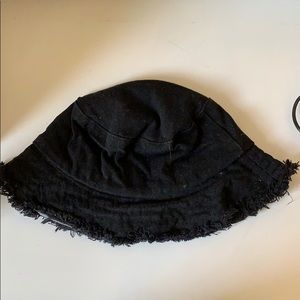 Black urban outfitters hat